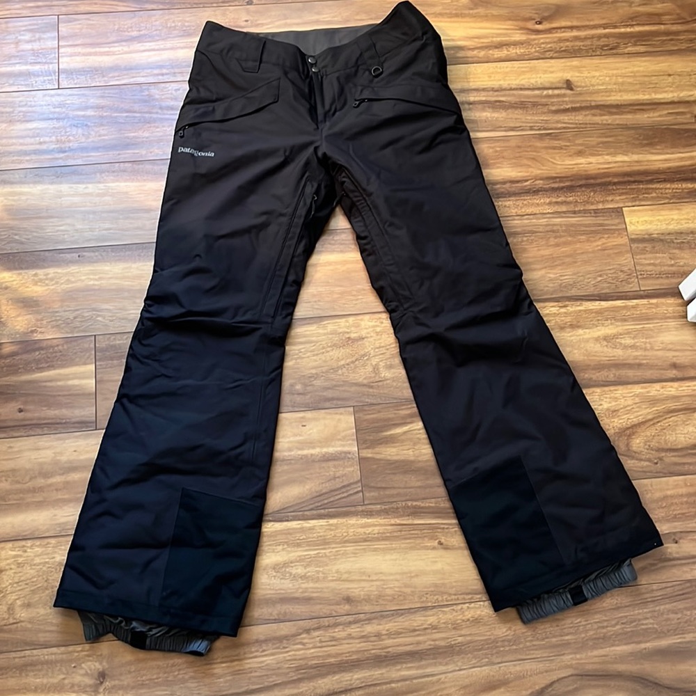 Women’s Patagonia snow pants